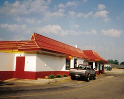 com_5-McDonald's in Watertown, WI